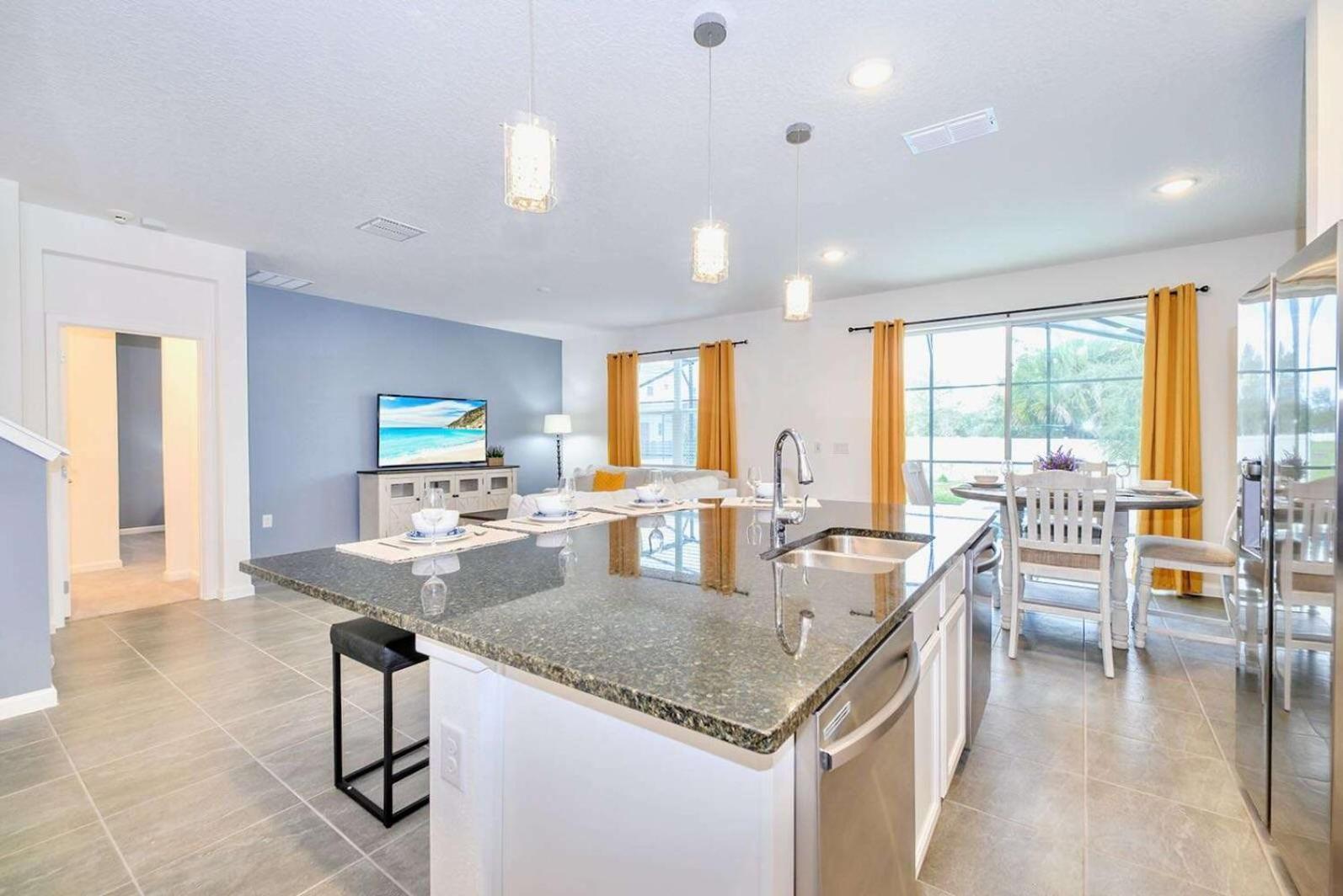 8Br Family Home With Pool And Hot Tub كيسيمي المظهر الخارجي الصورة