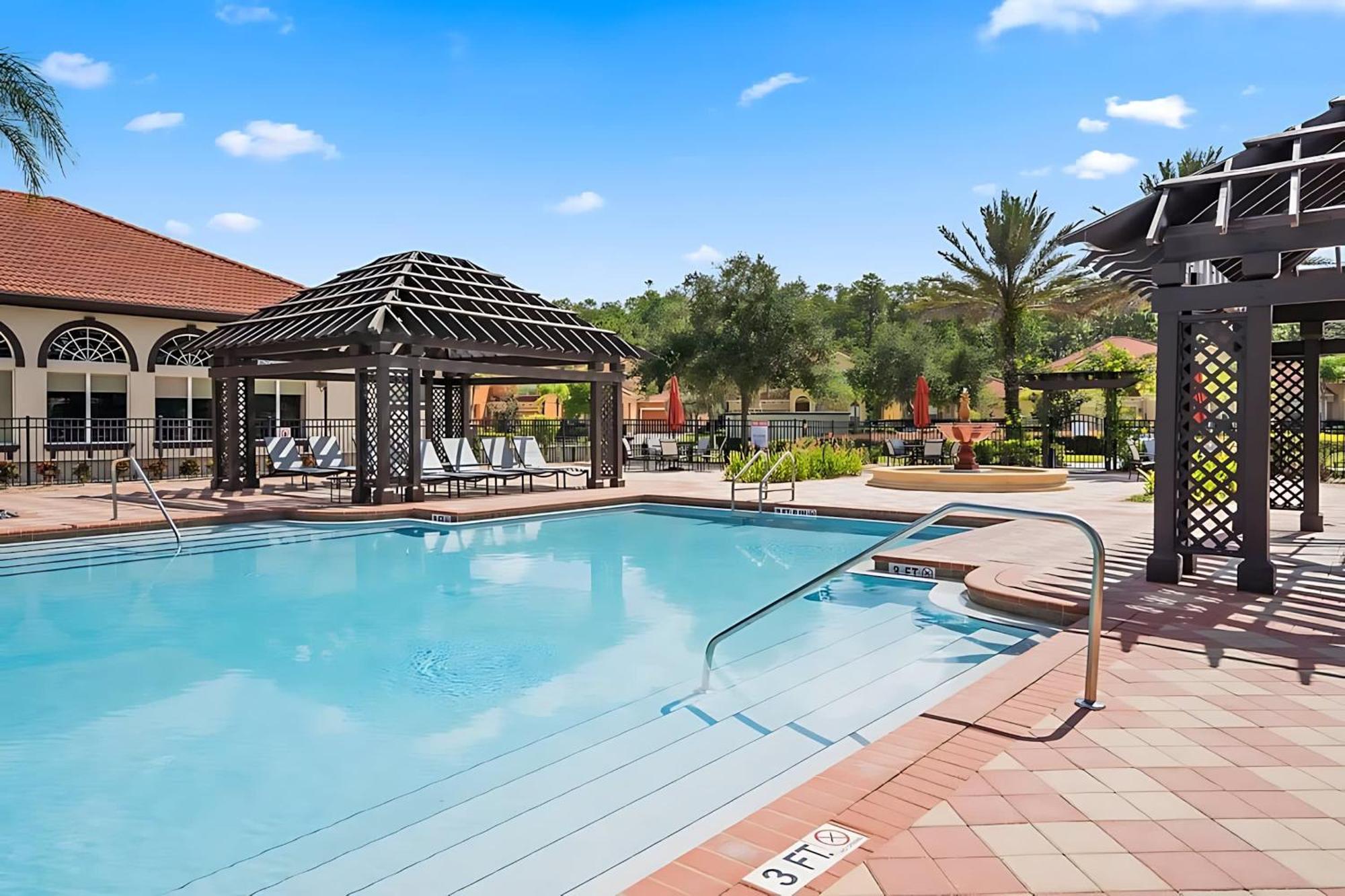 8Br Family Home With Pool And Hot Tub كيسيمي المظهر الخارجي الصورة